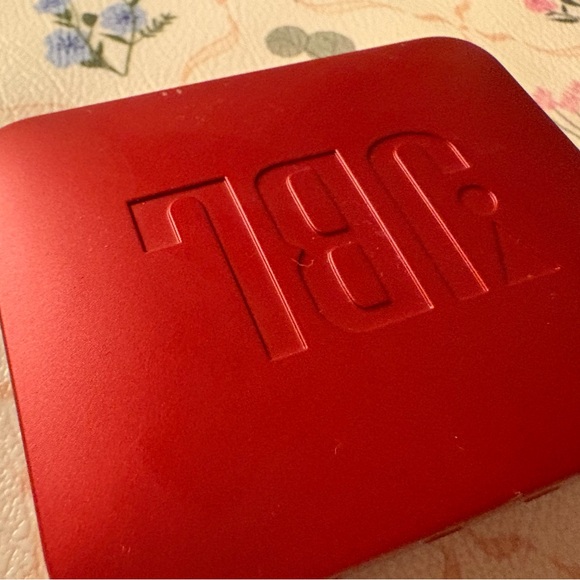 JBL Vibrant Red Bluetooth Speaker - Picture 2 of 3